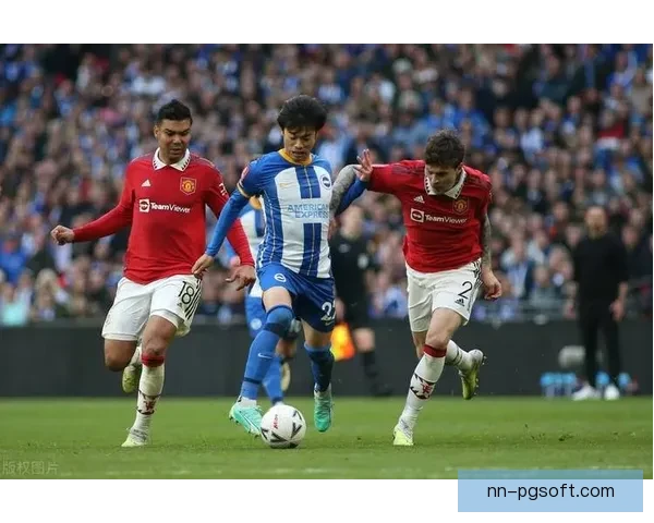 三笘薰与布莱顿签订长期续约合同 成为球队未来核心球员